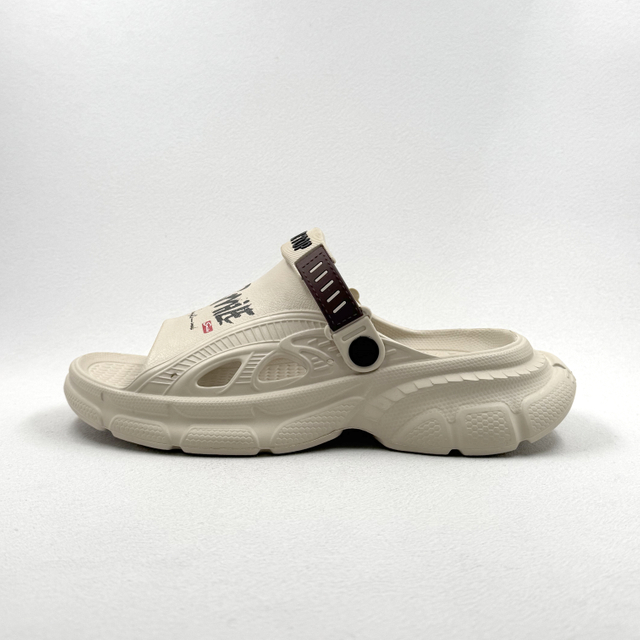 MEN CASUAL SANDAL WITH PRINTED UPPER