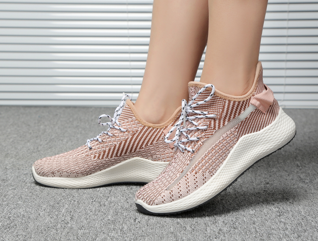 Nice Fashion Ladies flyknit Casual Shoes Green in Pink Gree White color