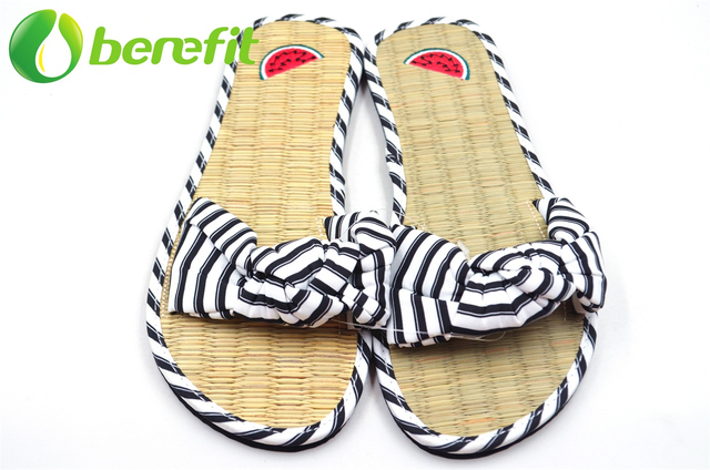 Women Flat Sandals With Natural Straw Insole 