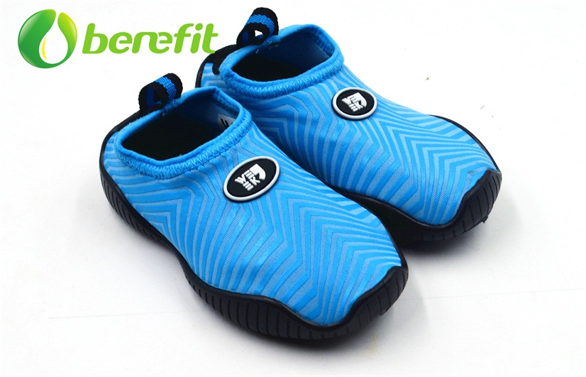 Kids EVA Clogs with Upper Digital Printing with FROZEN Design And The PVC Side Line