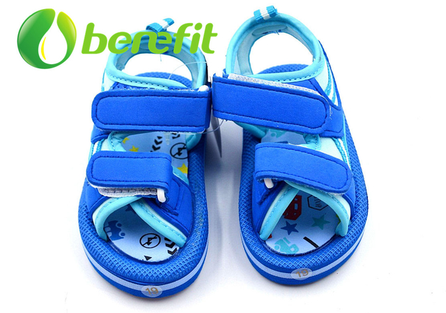 Kids Beach Sandals And Sandals for Children in Platform EVA Sole And EVA Velcro Upper