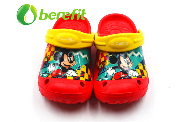 EVA Clogs for Kids with Sandals for Kids Styles with Low Wedge for Wide Feet