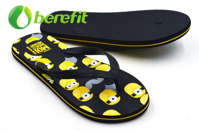 Mens Flip Flops with Top Quality And Anti-slip Sole with Factory Price with Minions Design