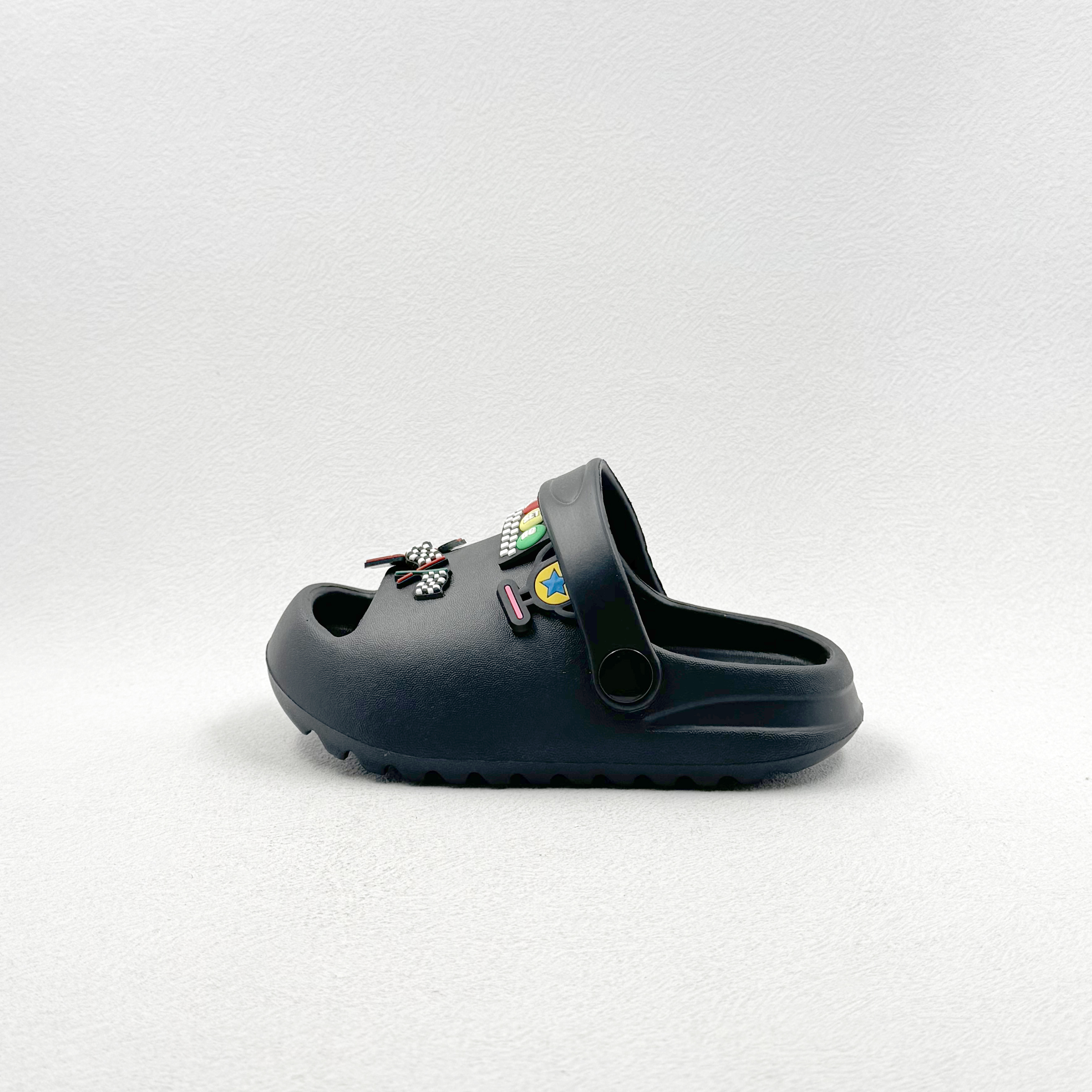 EVA KIDS CARTOON SANDL WITH CUTE PINS