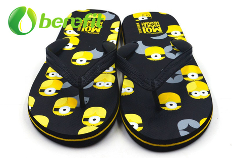 Mens Flip Flops with Top Quality And Anti-slip Sole with Factory Price with Minions Design