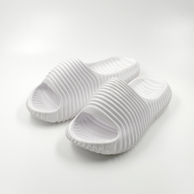 WOMEN DESIGNER SLIPPER TRENDY SLIPPERS POPULAR SLIPPERS 